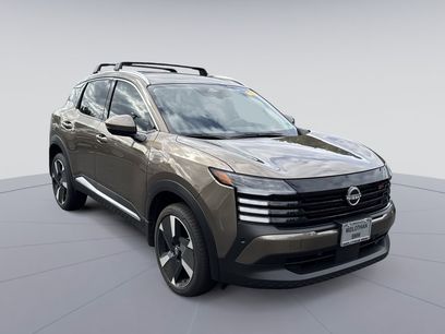 Used 2025 Nissan Kicks SR