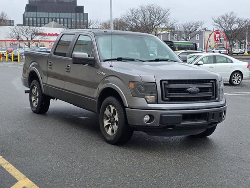 Used 2014 Ford F150 FX4 w/ Equipment Group 402A Luxury AWD/4WD image 3