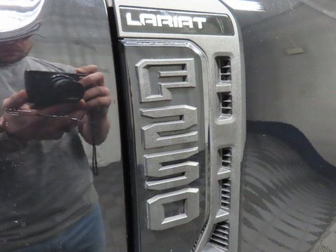 Used 2025 Ford F250 Lariat w/ Lariat Ultimate Package image 58