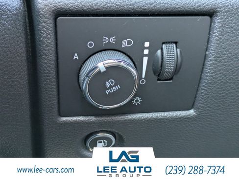 Used 2020 Jeep Grand Cherokee Laredo w/ Security & Convenience Group image 20