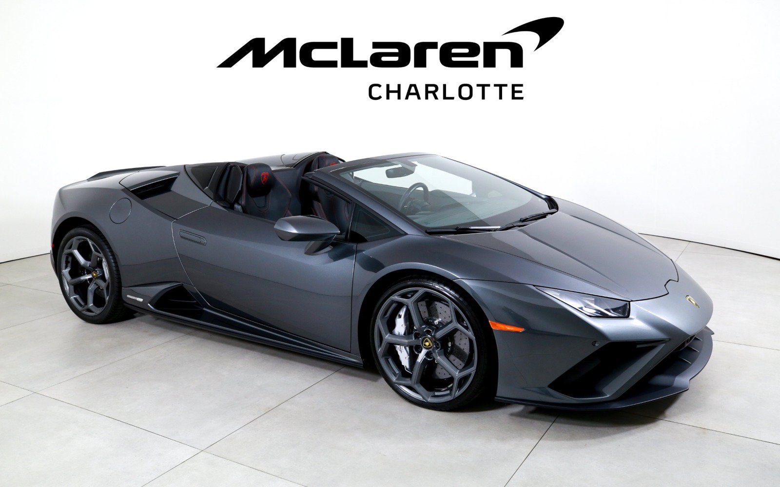 Used 2023 Lamborghini Huracan EVO RWD image 2