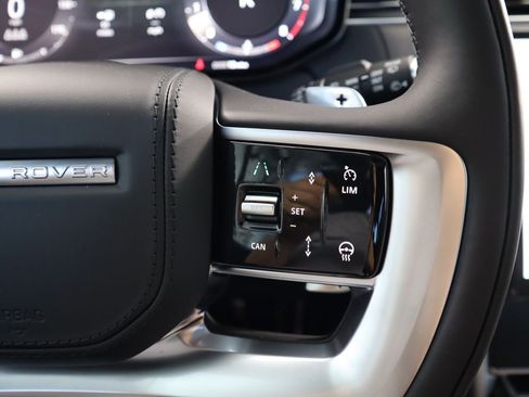 New 2025 Land Rover Range Rover SE image 13