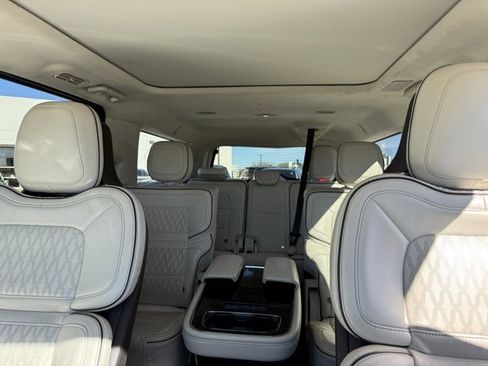 Used 2022 Lincoln Navigator L Black Label image 14