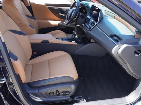 Certified 2025 Lexus ES 350 ES 350 w/ Premium Package image 15