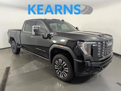 Used 2025 GMC Sierra 2500 Denali Ultimate image 1