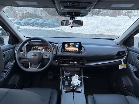 New 2026 Nissan Rogue Dark Armor AWD/4WD image 26