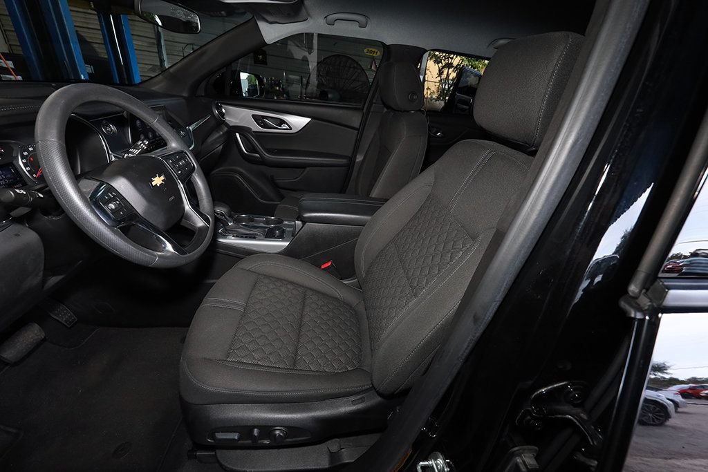 Used 2022 Chevrolet Blazer LT FWD image 11
