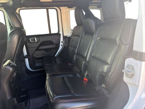 Used 2021 Jeep Wrangler Unlimited Rubicon w/ LED Lighting Group AWD/4WD image 7