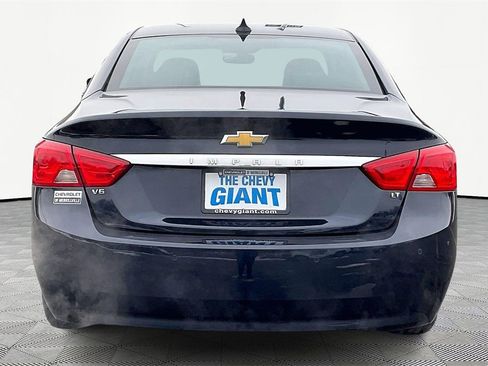 Used 2016 Chevrolet Impala LT w/ Convenience Package image 6