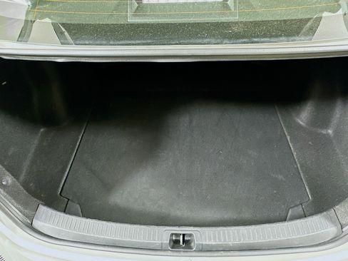 Used 2024 Toyota Corolla LE image 28