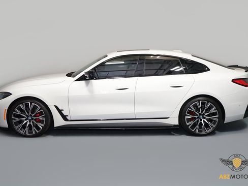 Used 2022 BMW M440i xDrive Gran Coupe w/ Premium Package image 5