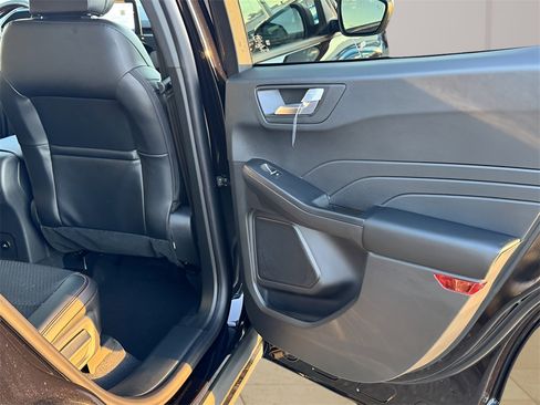 New 2026 Ford Escape ST-Line w/ Cold Weather Package image 28