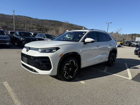 New 2026 Volkswagen Tiguan SEL R-Line image 7