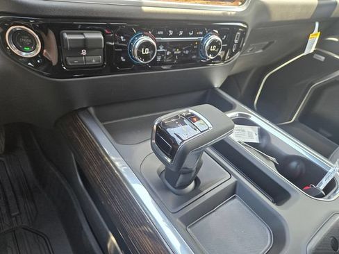 New 2026 GMC Sierra 1500 Elevation w/ Elevation Premium Package AWD/4WD image 13