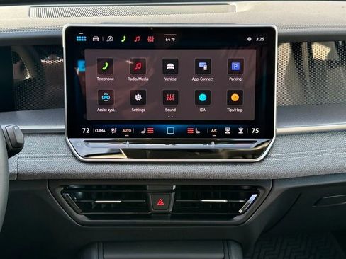 New 2026 Volkswagen Tiguan S image 21