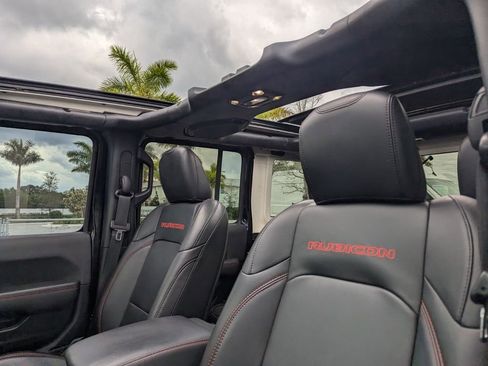 Used 2021 Jeep Wrangler Unlimited Rubicon image 22