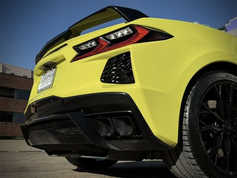 Used 2024 Chevrolet Corvette Stingray Premium Cpe w/ Z51 Performance Package image 41