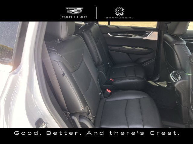 Certified 2024 Cadillac XT6 Premium Luxury w/ LPO, Floor Liner Package AWD/4WD image 32