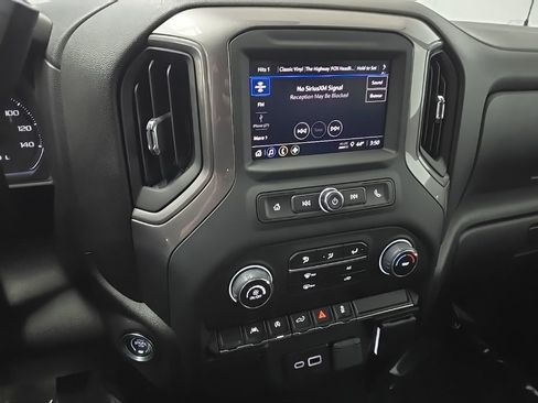 Used 2024 Chevrolet Silverado 1500 Custom image 24