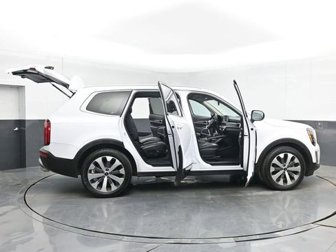 Used 2022 Kia Telluride S AWD/4WD image 53