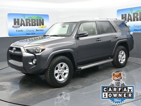 Used 2018 Toyota 4Runner SR5 Premium image 1