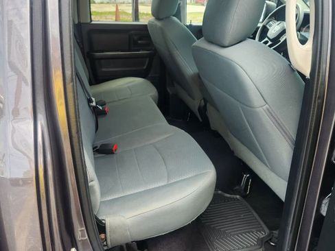 Used 2016 RAM 1500 Express AWD/4WD image 17