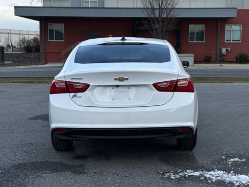 Used 2024 Chevrolet Malibu LS image 25