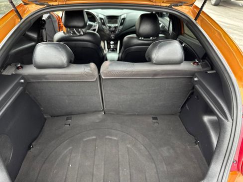 Used 2016 Hyundai Veloster Turbo image 11