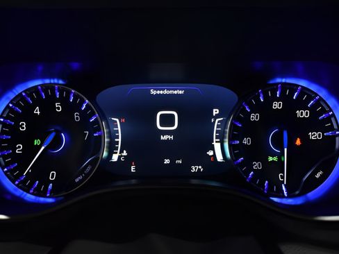 New 2026 Chrysler Pacifica Select AWD/4WD image 23