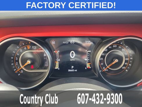 Used 2023 Jeep Gladiator Rubicon w/ Cold Weather Group AWD/4WD image 19