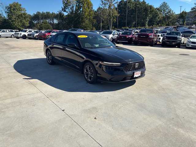 Used 2024 Honda Accord EX image 2
