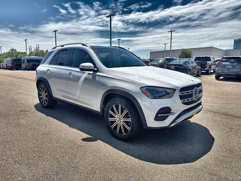 Used 2024 Mercedes-Benz GLE 350 4MATIC image 11