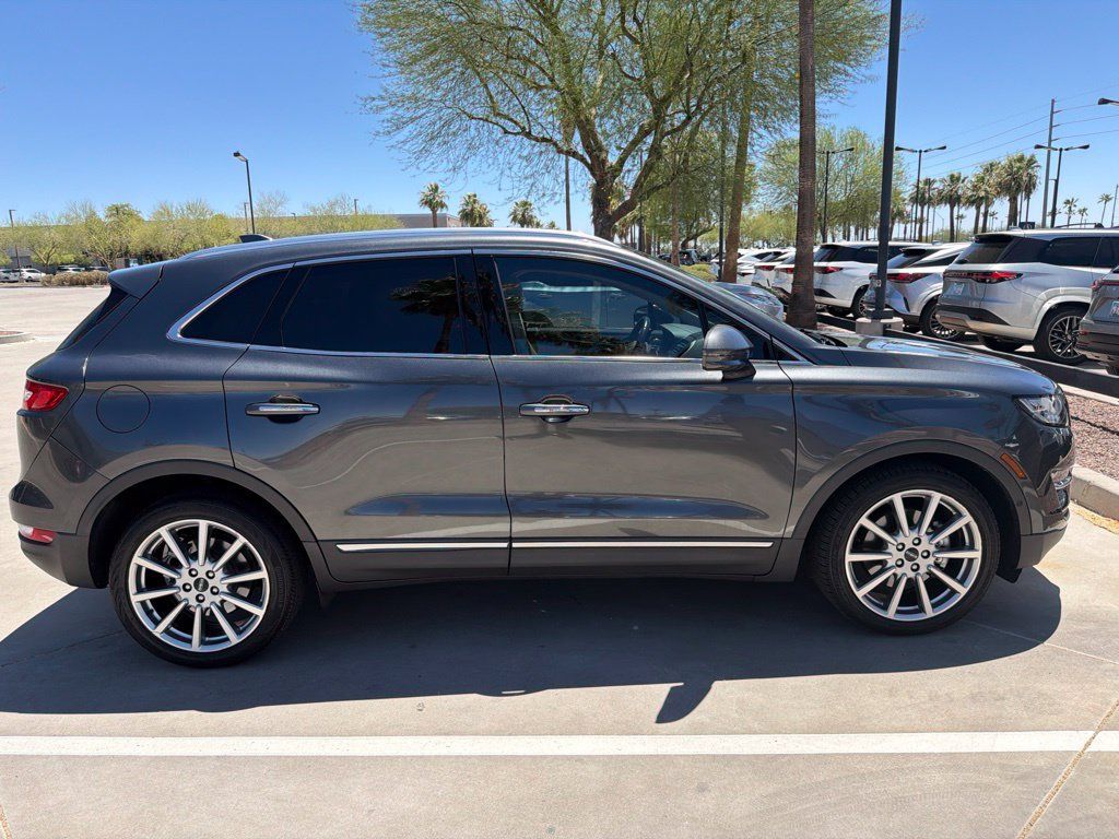 Used 2019 Lincoln MKC Reserve w/ MKC Technology Package FWD image 3