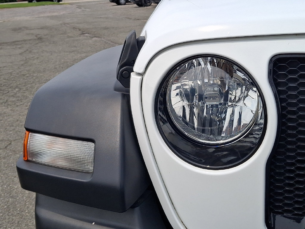 Used 2022 Jeep Wrangler Unlimited Sport AWD/4WD image 12