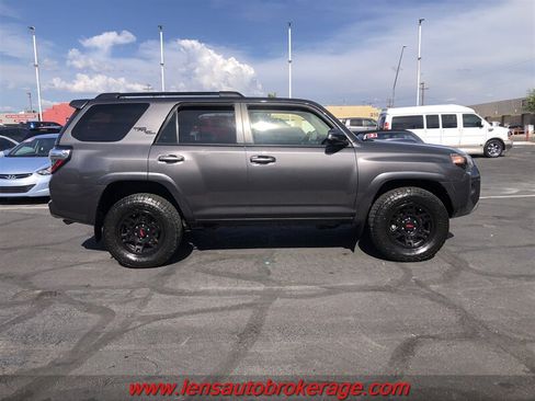Used 2019 Toyota 4Runner TRD Off-Road Premium AWD/4WD image 3