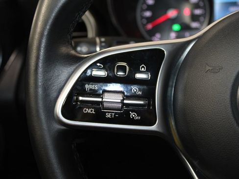 Used 2022 Mercedes-Benz GLC 300 GLC 300 image 34