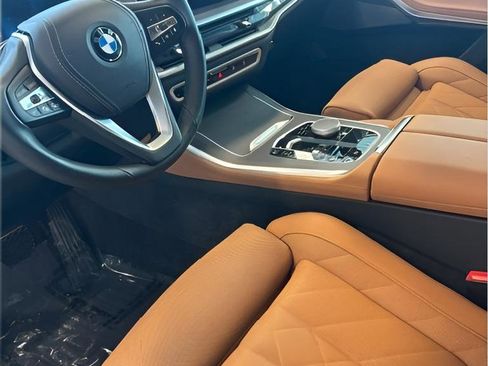 Used 2025 BMW X5 xDrive40i w/ Premium Package AWD/4WD image 7