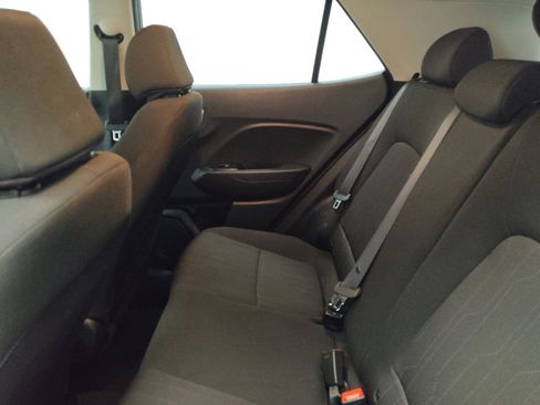 Used 2020 Hyundai Venue SE FWD image 18