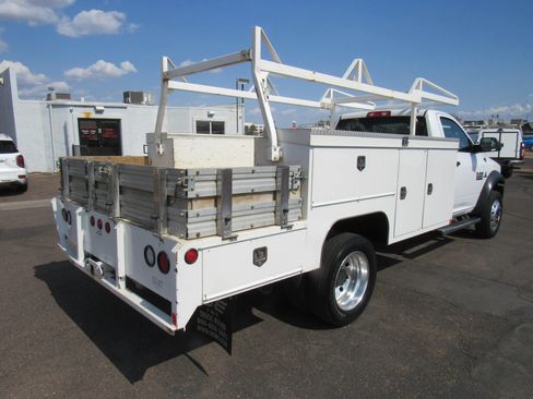 Used 2017 RAM 5500 Tradesman w/ Power & Remote Entry Group RWD image 6