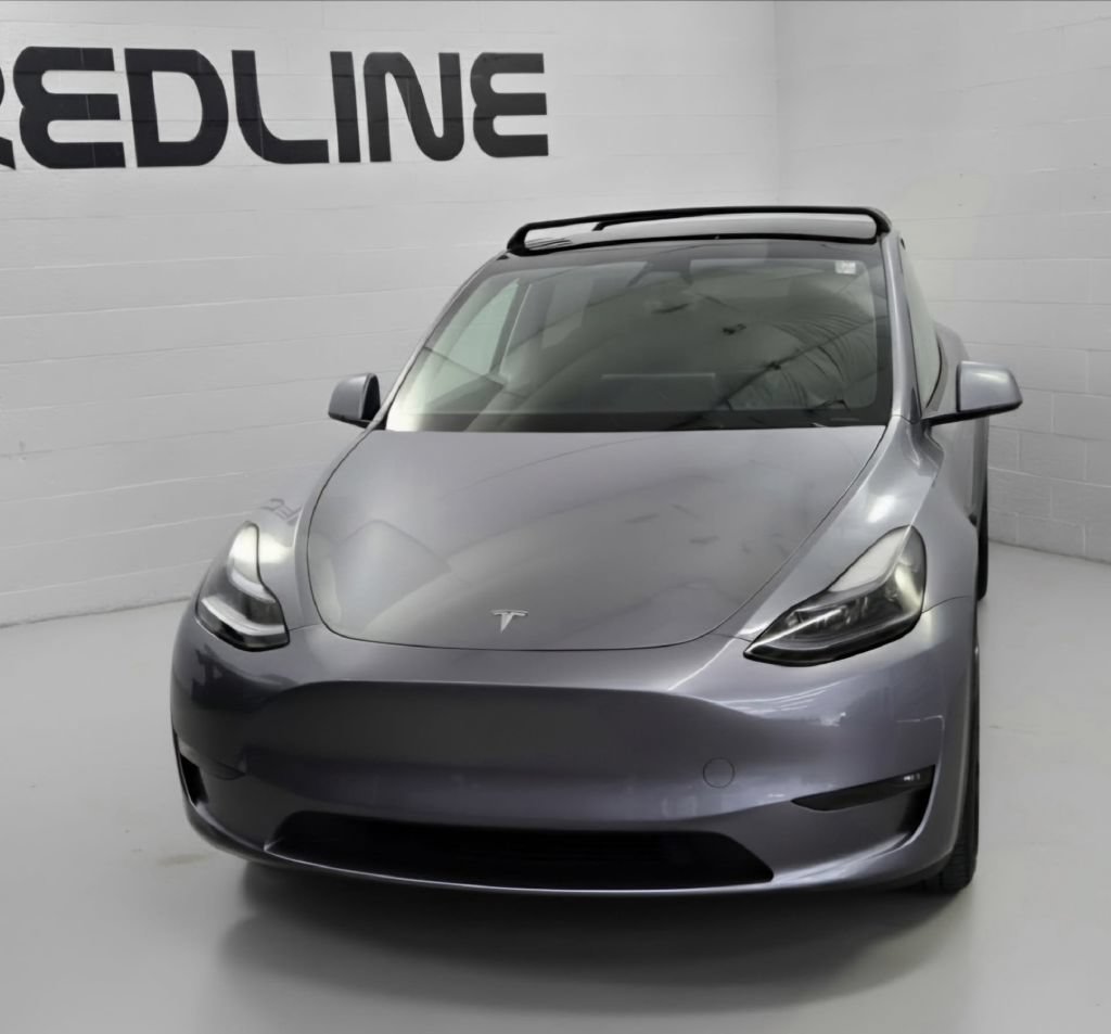 Used 2025 Tesla Model Y Long Range AWD/4WD image 3