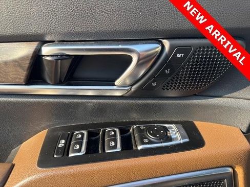 Used 2021 Kia Telluride SX w/ SX Prestige Package image 17