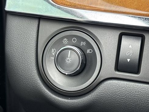 Used 2016 Lincoln MKS FWD image 38