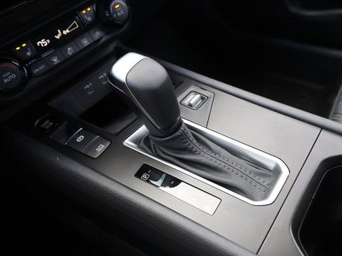 New 2026 Nissan Kicks SV w/ SV Premium Package image 18