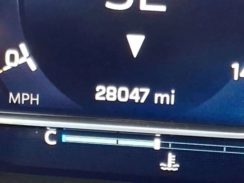 Used 2023 Chevrolet Silverado 1500 ZR2 w/ Technology Package image 18