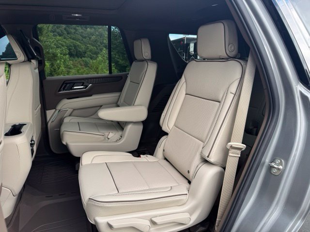 New 2026 GMC Yukon Denali w/ Denali Reserve Package AWD/4WD image 20