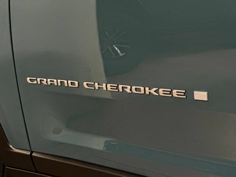 New 2026 Jeep Grand Cherokee Limited RWD image 26