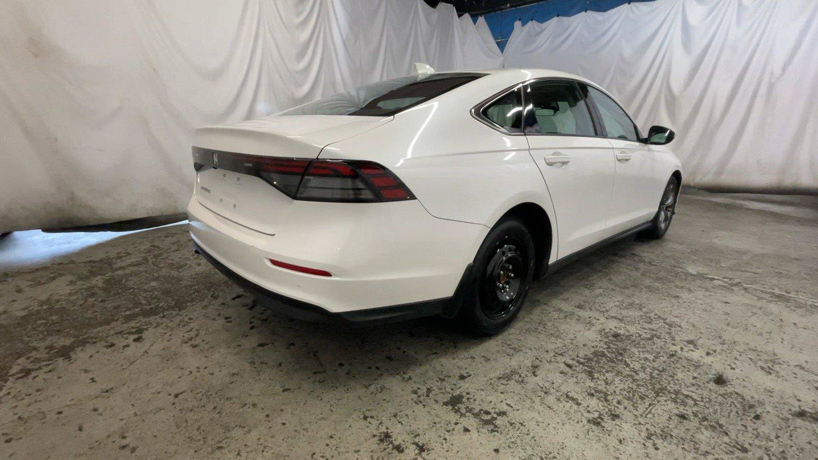Certified 2024 Honda Accord EX image 5