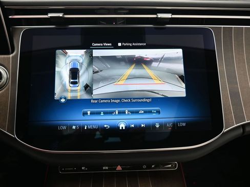 Used 2025 Mercedes-Benz E 350 4MATIC Sedan image 21