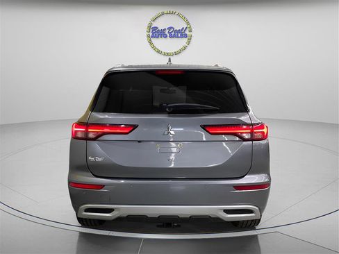 Used 2022 Mitsubishi Outlander SEL image 4