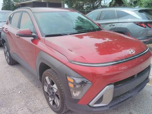 Used 2025 Hyundai Kona SEL AWD/4WD image 1